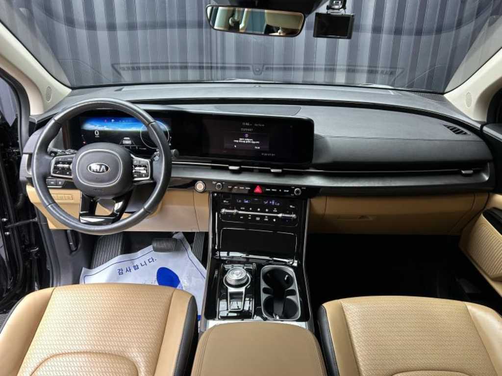 Kia Carnival — photo 06