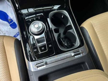 Kia Carnival — photo 14