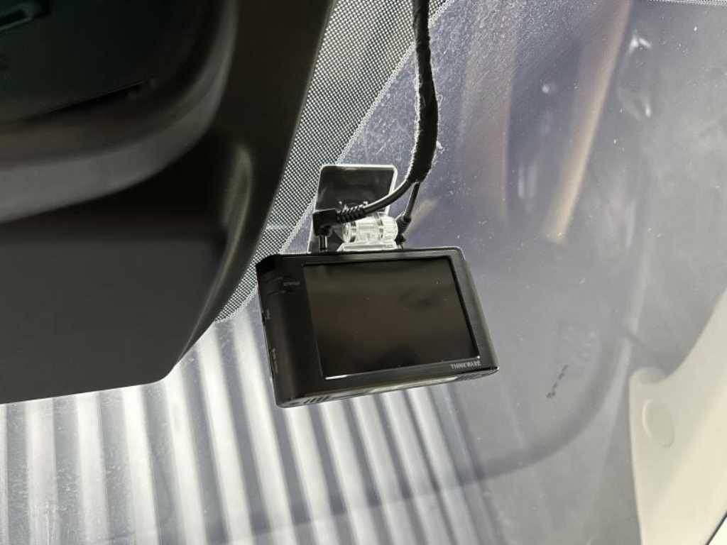 Kia Carnival — photo 17