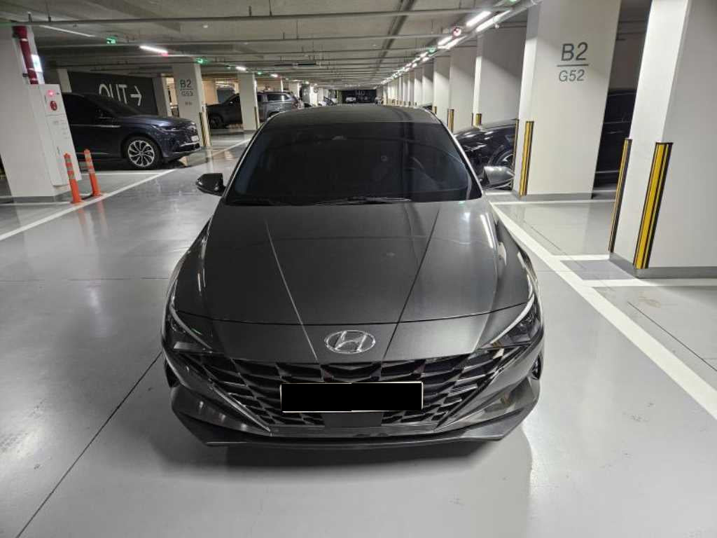 Hyundai Avante — photo 02