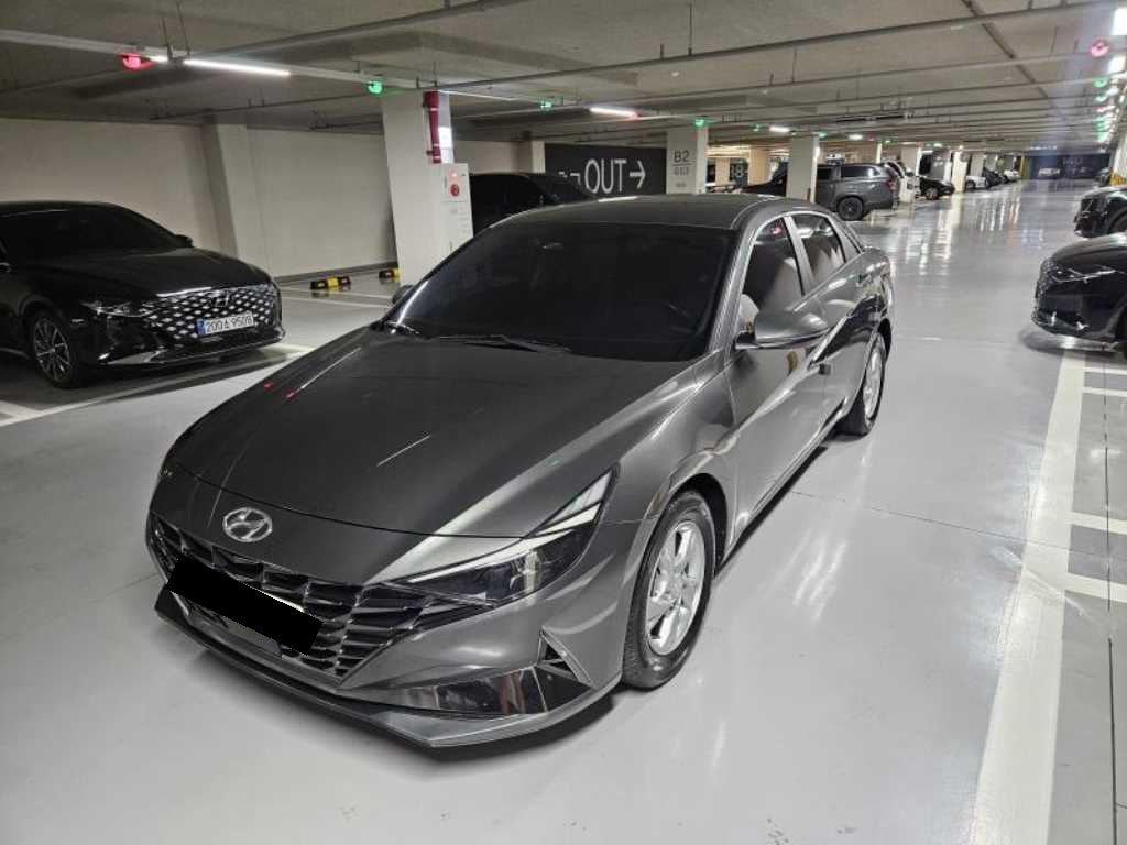 Hyundai Avante — photo 03
