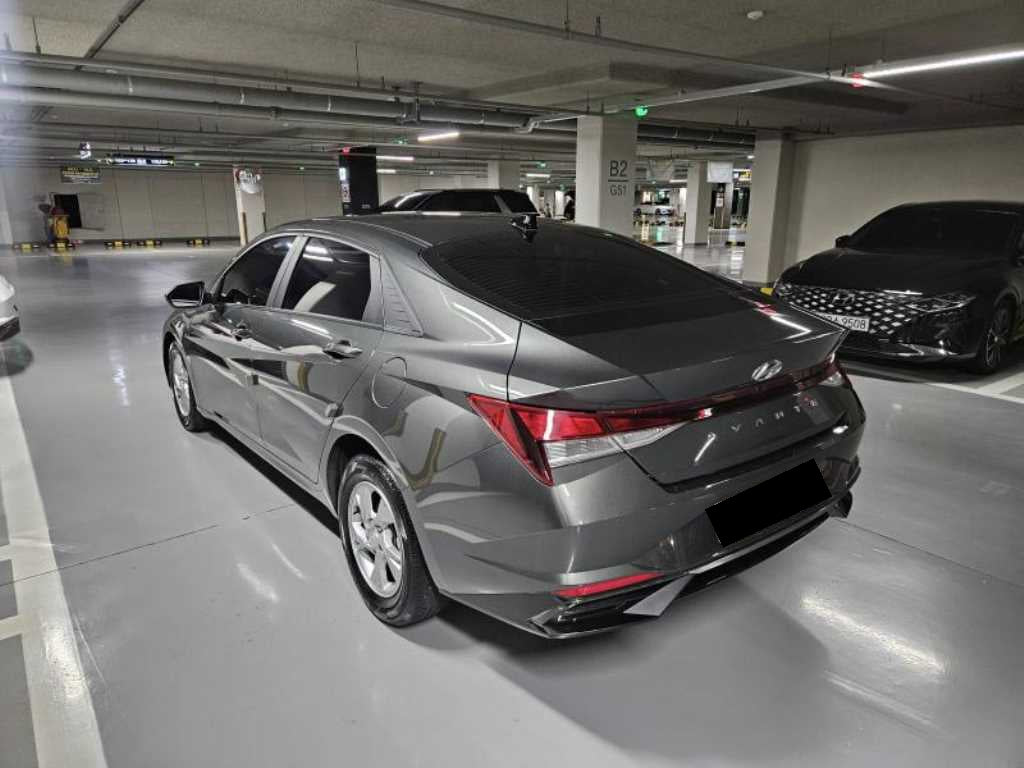 Hyundai Avante — photo 07