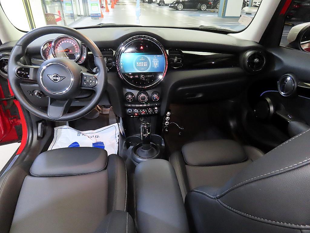 Mini Cooper — photo 10