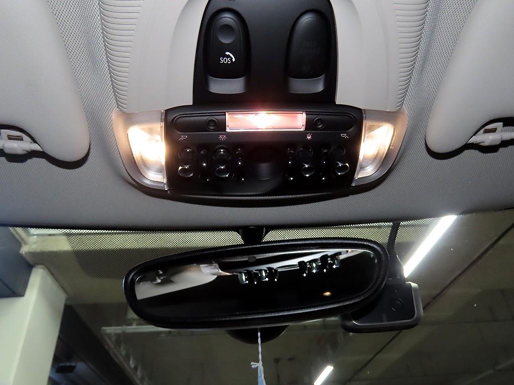 Mini Cooper — photo 16