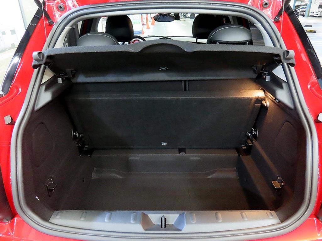 Mini Cooper — photo 17