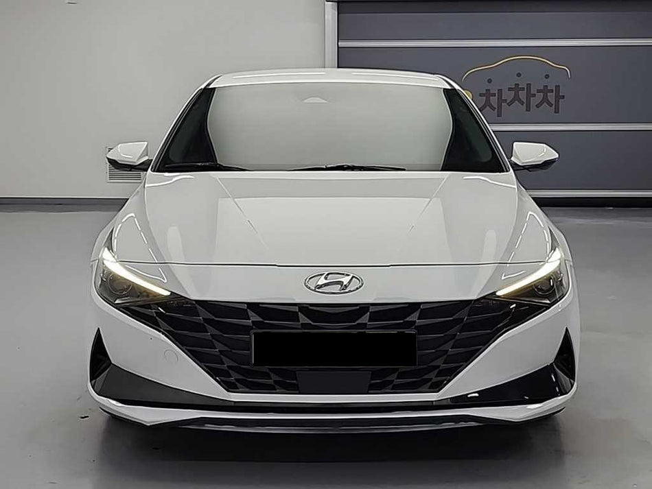 Hyundai Avante — photo 02