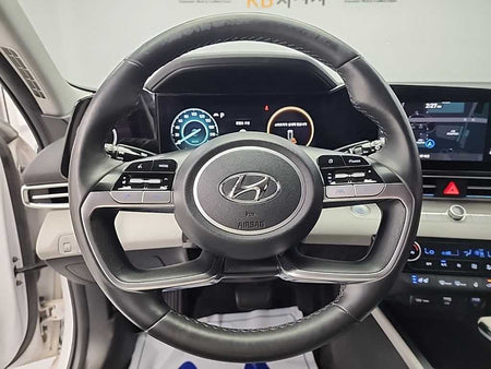 Hyundai Avante — photo 09