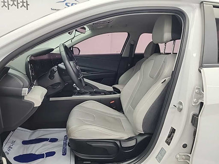 Hyundai Avante — photo 11