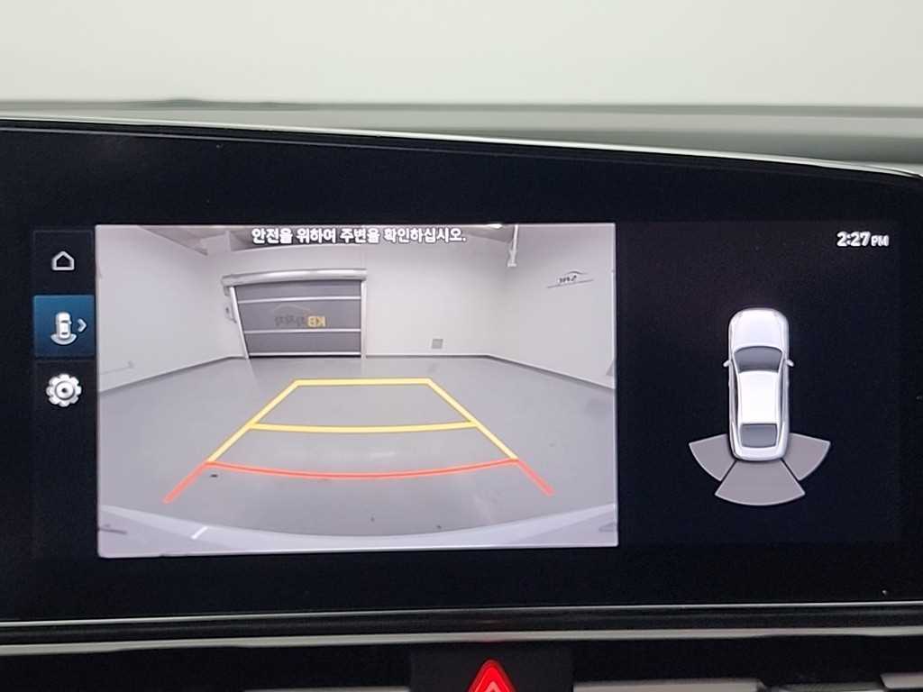 Hyundai Avante — photo 14
