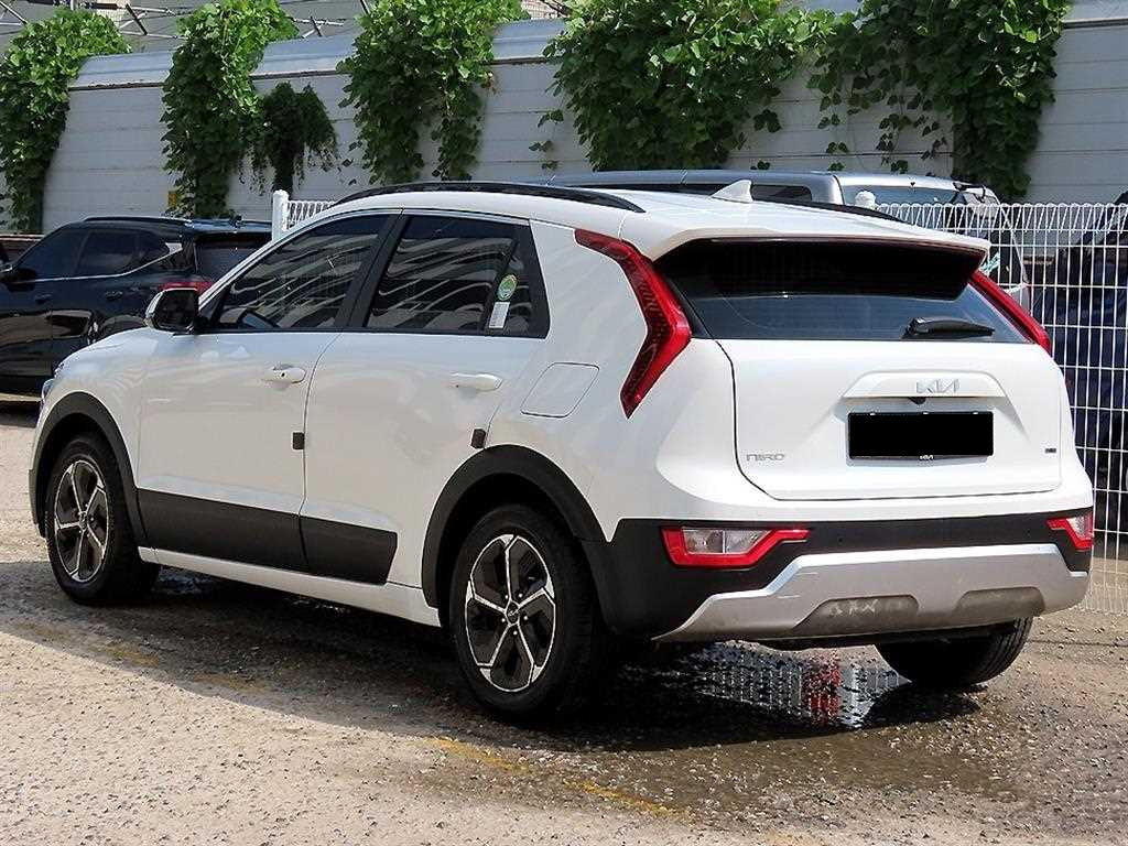 Kia Niro — photo 03