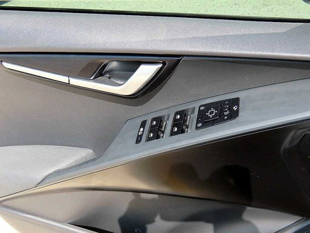 Kia Niro — photo 11