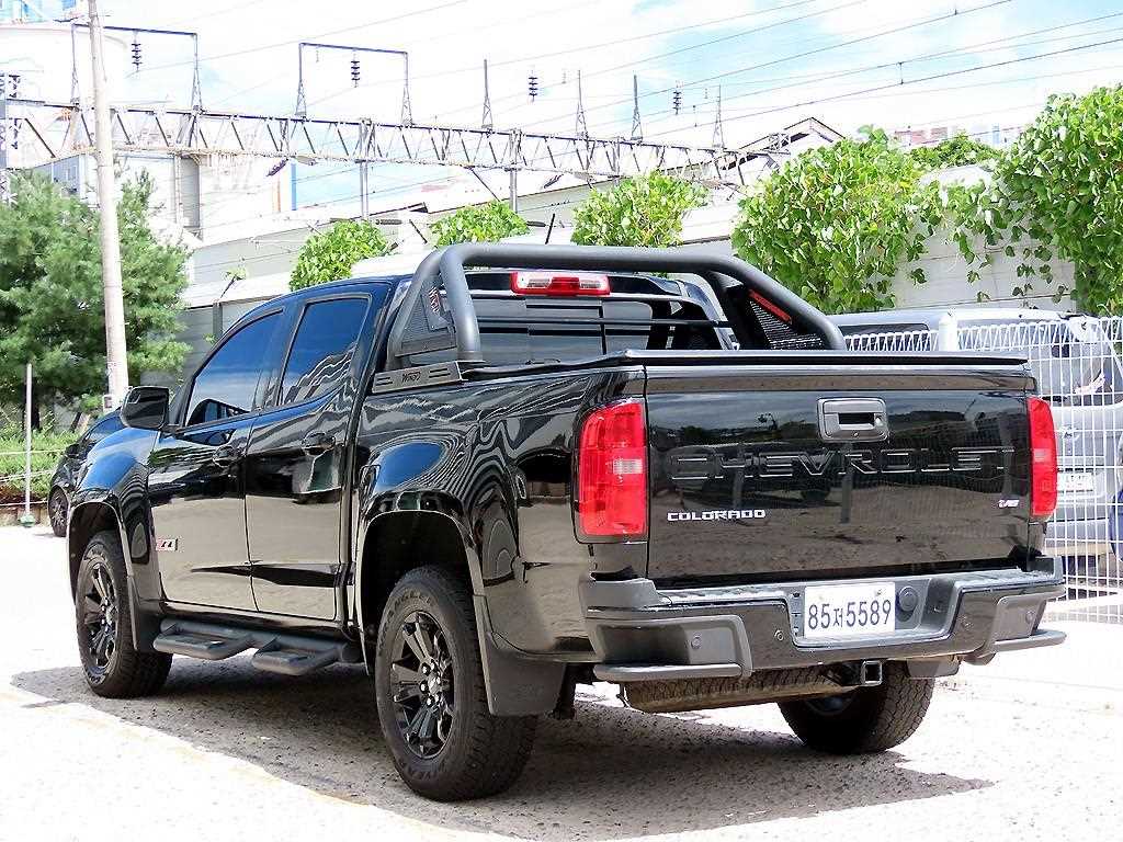 CHEVROLET Colorado — photo 03