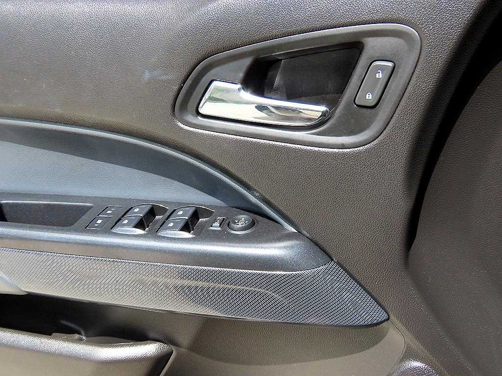 CHEVROLET Colorado — photo 11