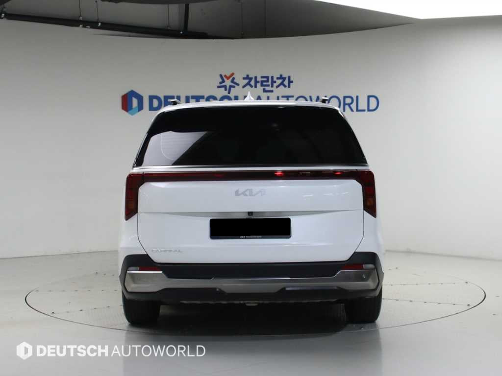Kia Carnival — photo 04