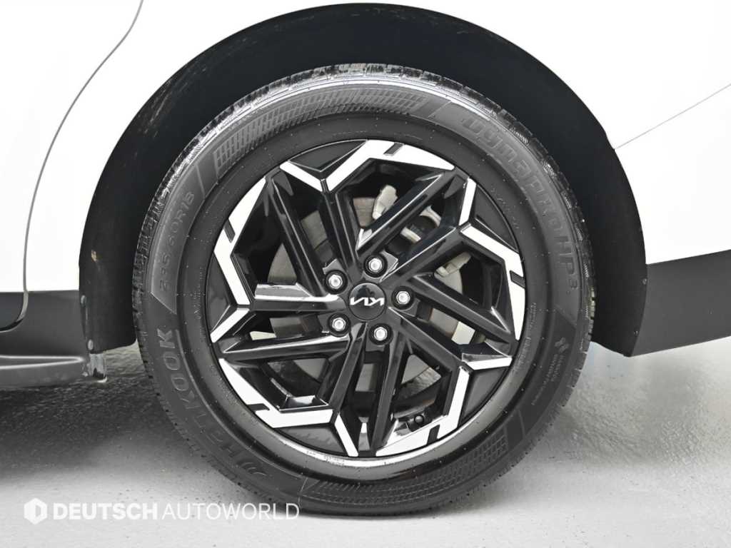 Kia Carnival — photo 05