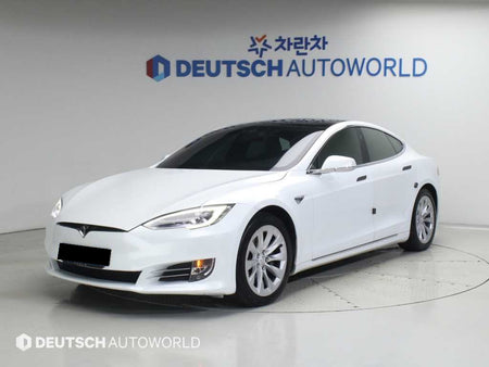 Tesla Model S — photo 01