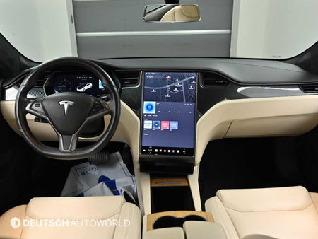 Tesla Model S — photo 07