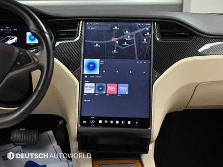 Tesla Model S — photo 14