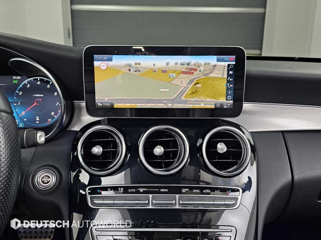 Mercedes-Benz C-Class — photo 13