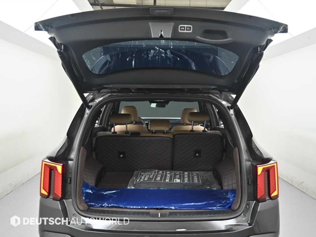 Kia Sorento — photo 19