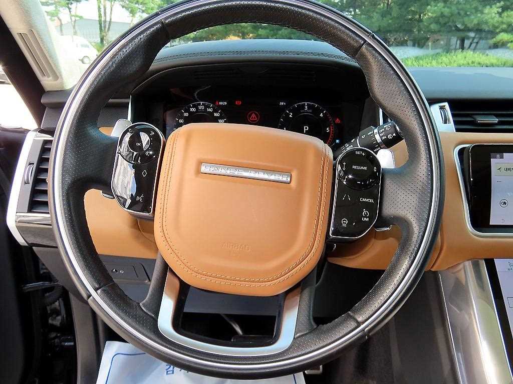 Land Rover Range Rover Sport — photo 08