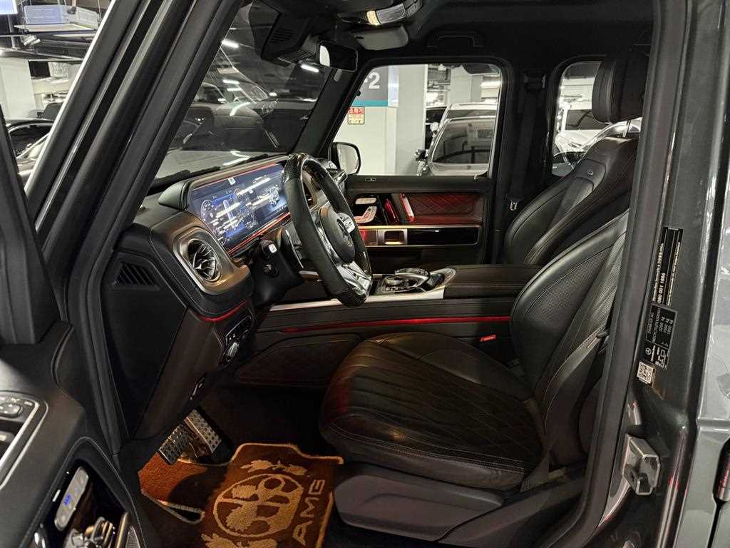 Mercedes-Benz G-Class — photo 10