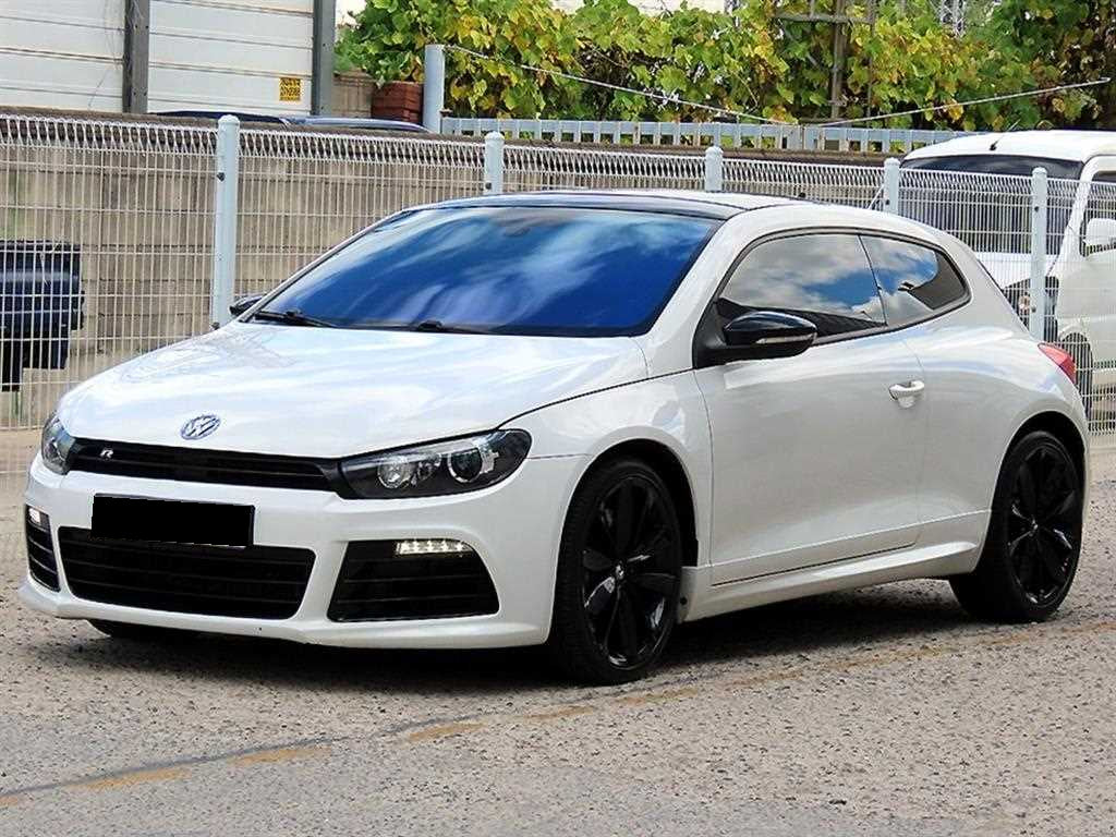 Volkswagen Scirocco — photo 02