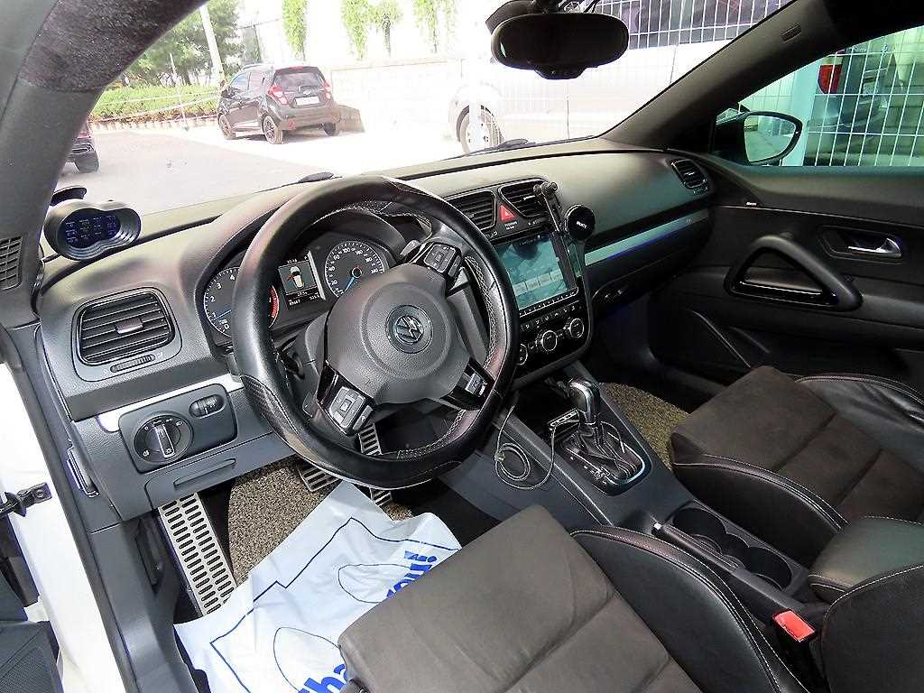Volkswagen Scirocco — photo 07
