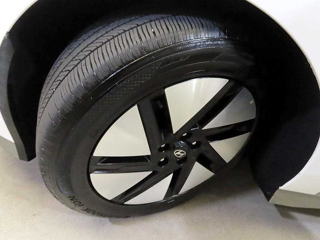 Hyundai Ioniq6 — photo 20