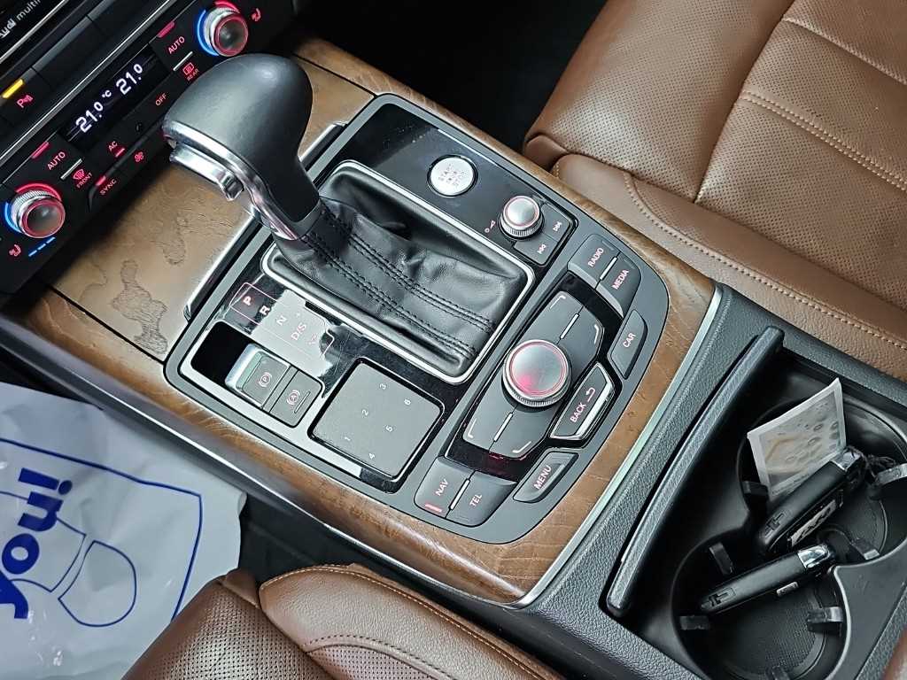 Audi A6 — photo 08