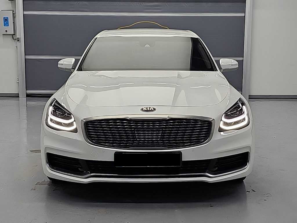 Kia K9 — photo 02