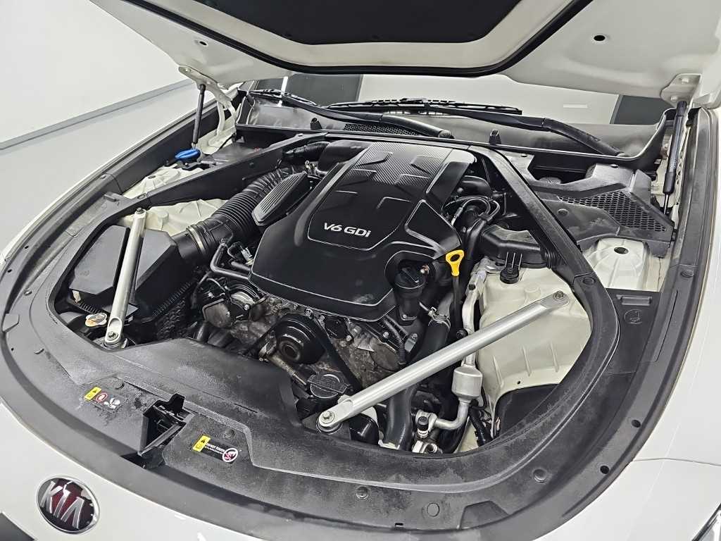 Kia K9 — photo 05