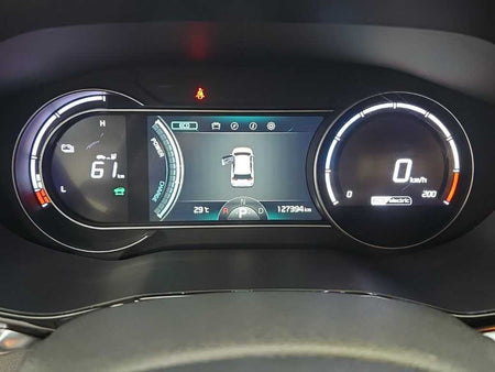 Kia Niro — photo 06
