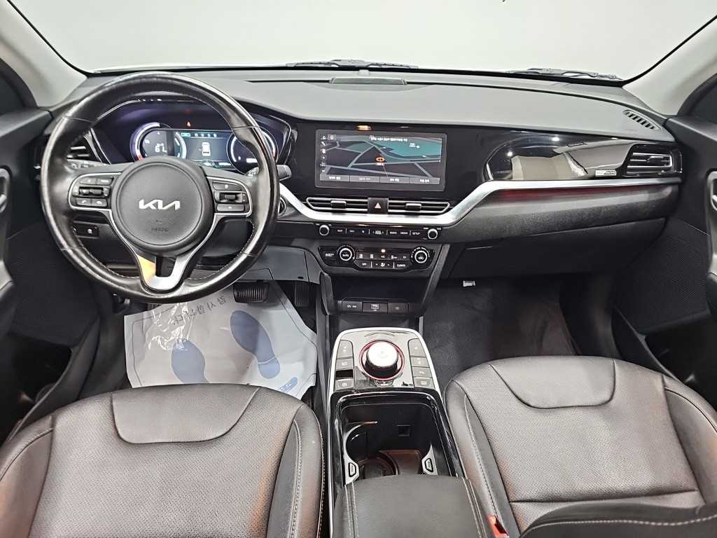 Kia Niro — photo 07