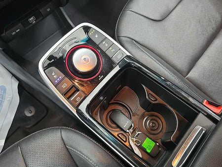 Kia Niro — photo 08