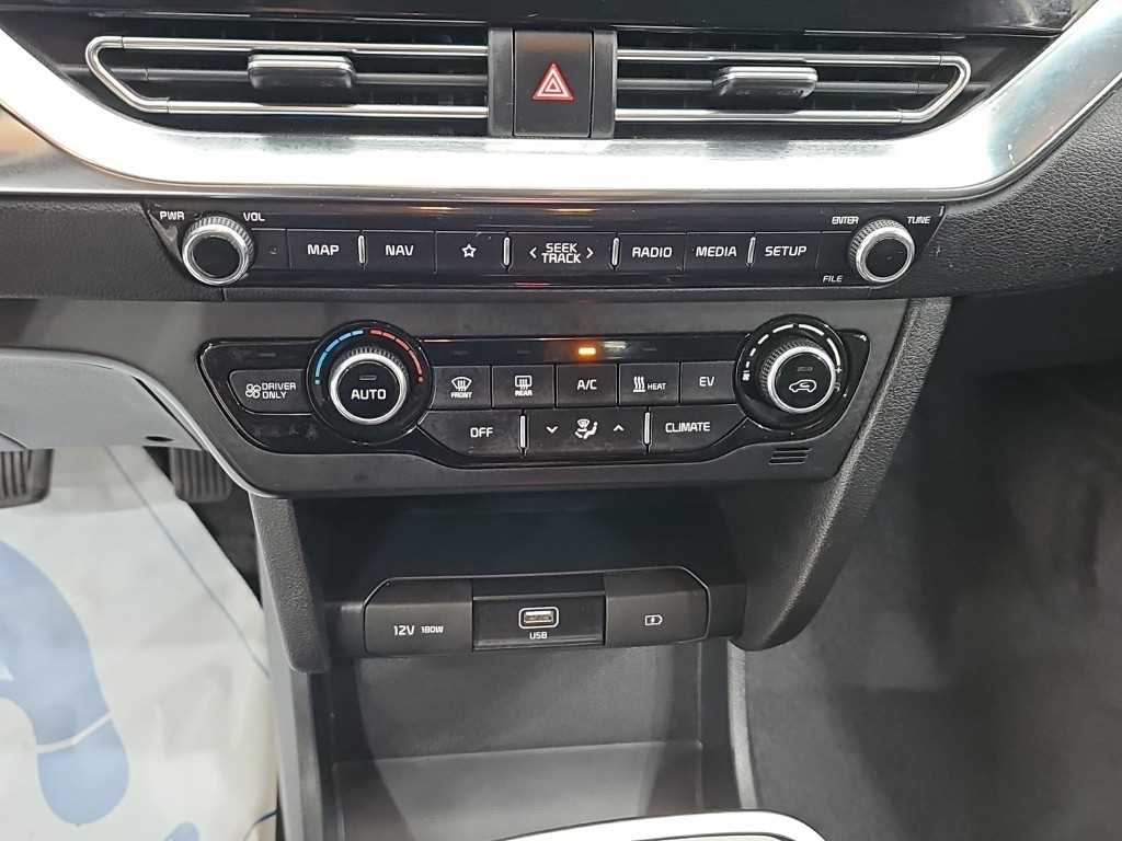 Kia Niro — photo 10