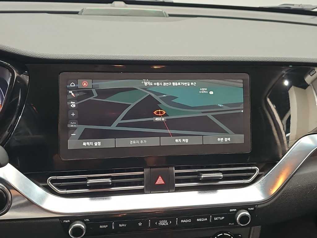 Kia Niro — photo 14