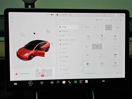 Tesla Model 3 — photo 10