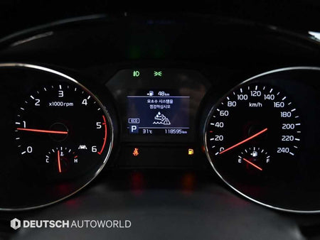 Kia Carnival — photo 08