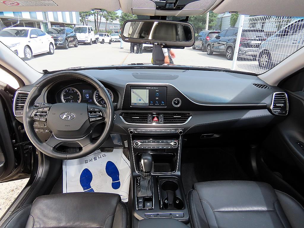 Hyundai Grandeur — photo 07