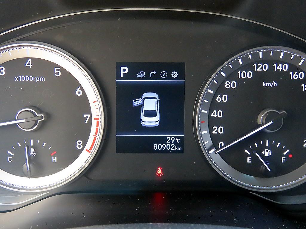 Hyundai Grandeur — photo 09