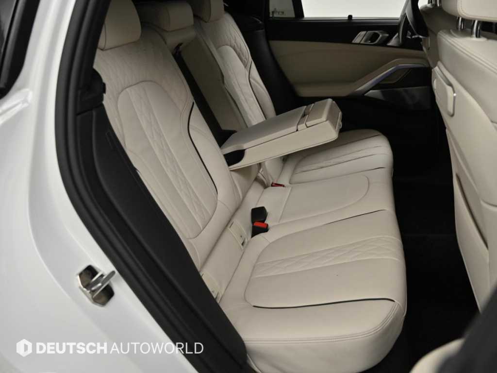 BMW X6 — photo 12