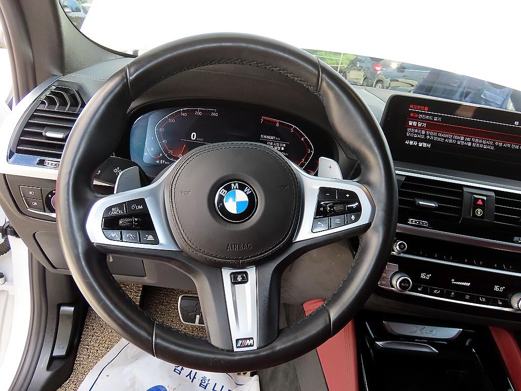 BMW X4 — photo 08