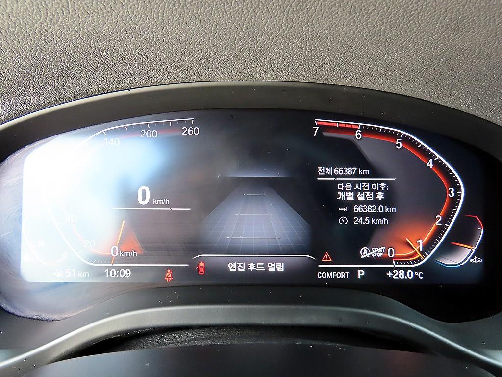 BMW X4 — photo 09