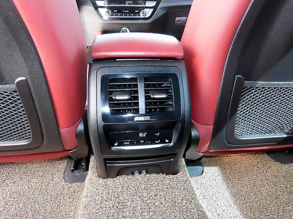 BMW X4 — photo 16