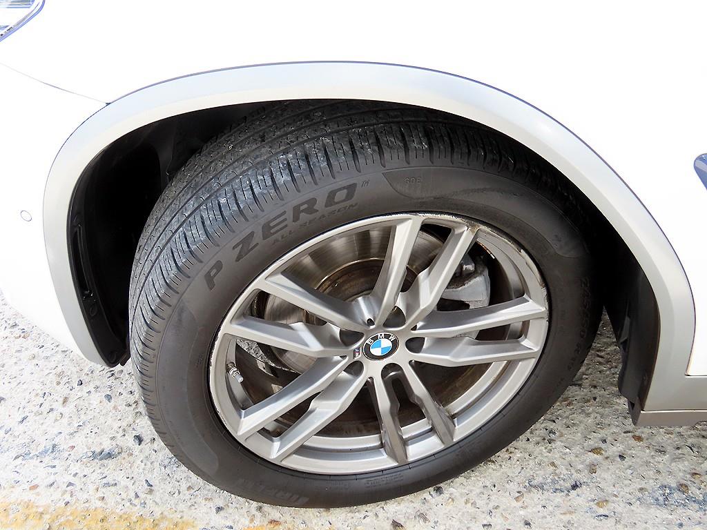 BMW X4 — photo 20