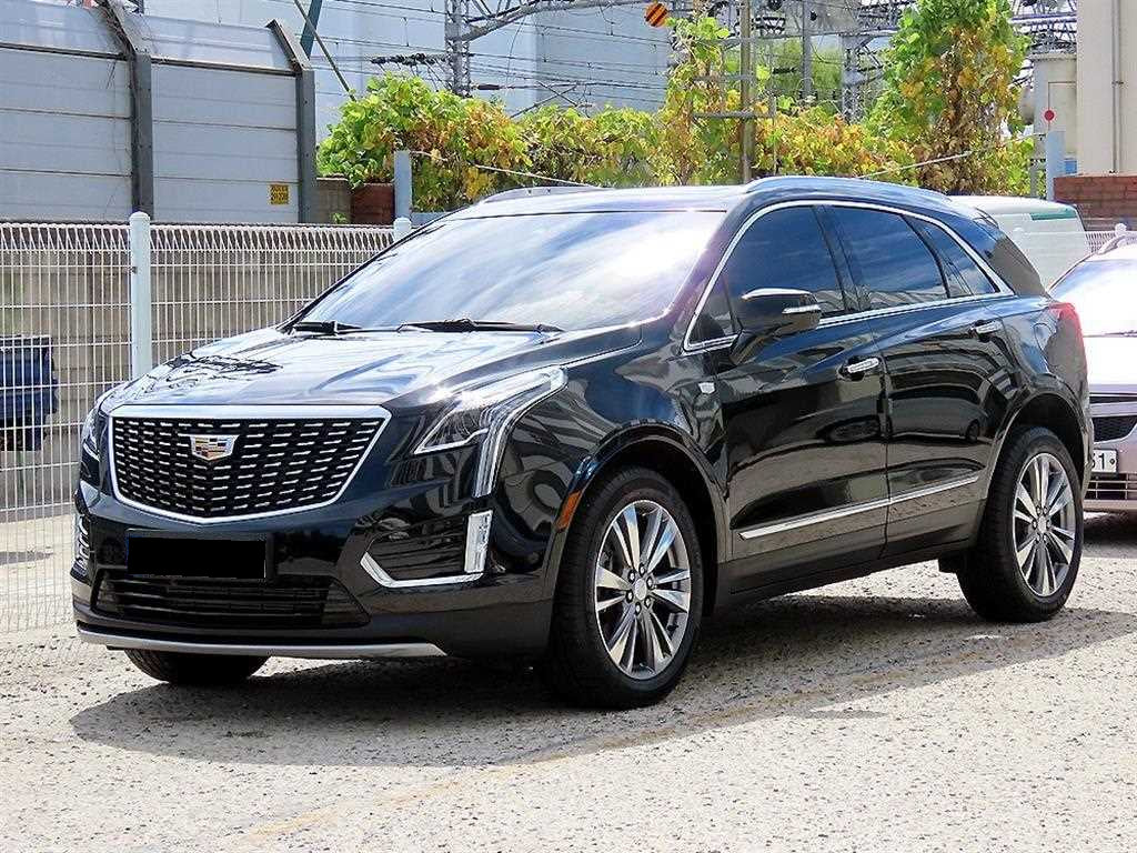 Cadillac XT5 — photo 02