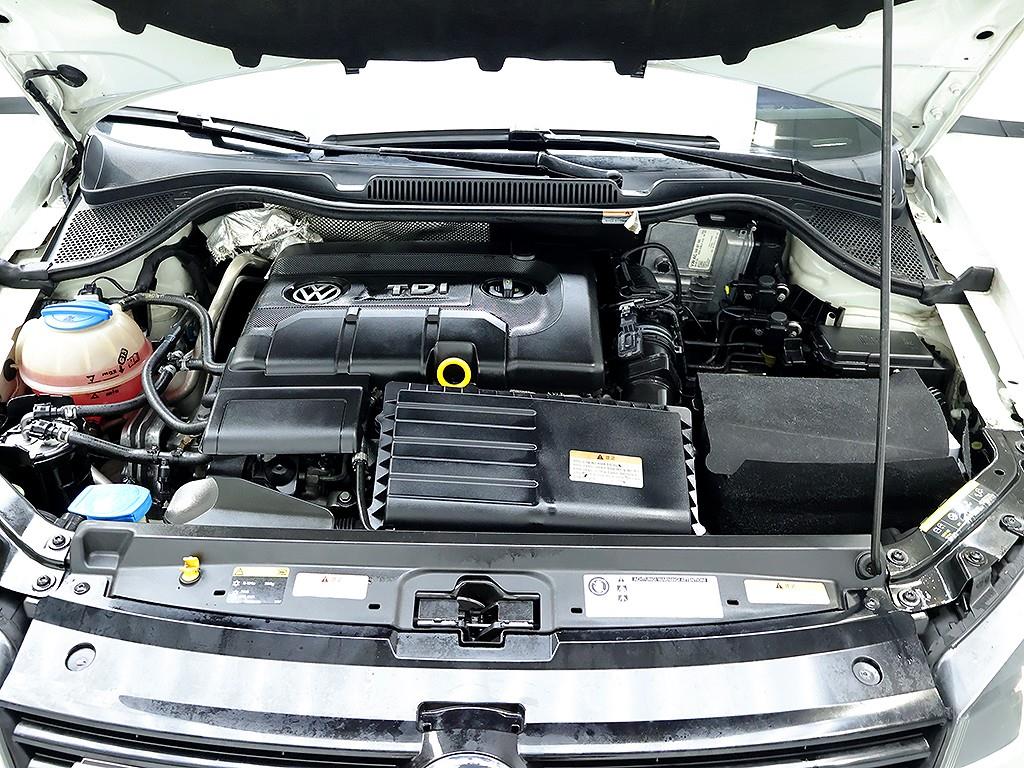 Volkswagen Polo — photo 07