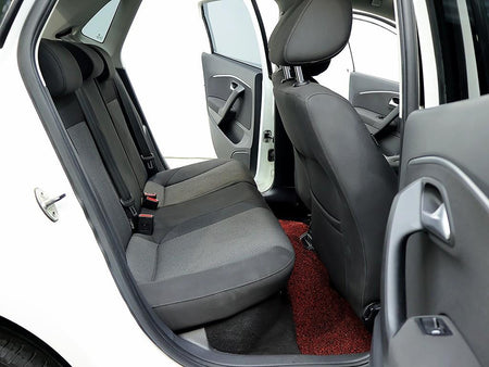 Volkswagen Polo — photo 12