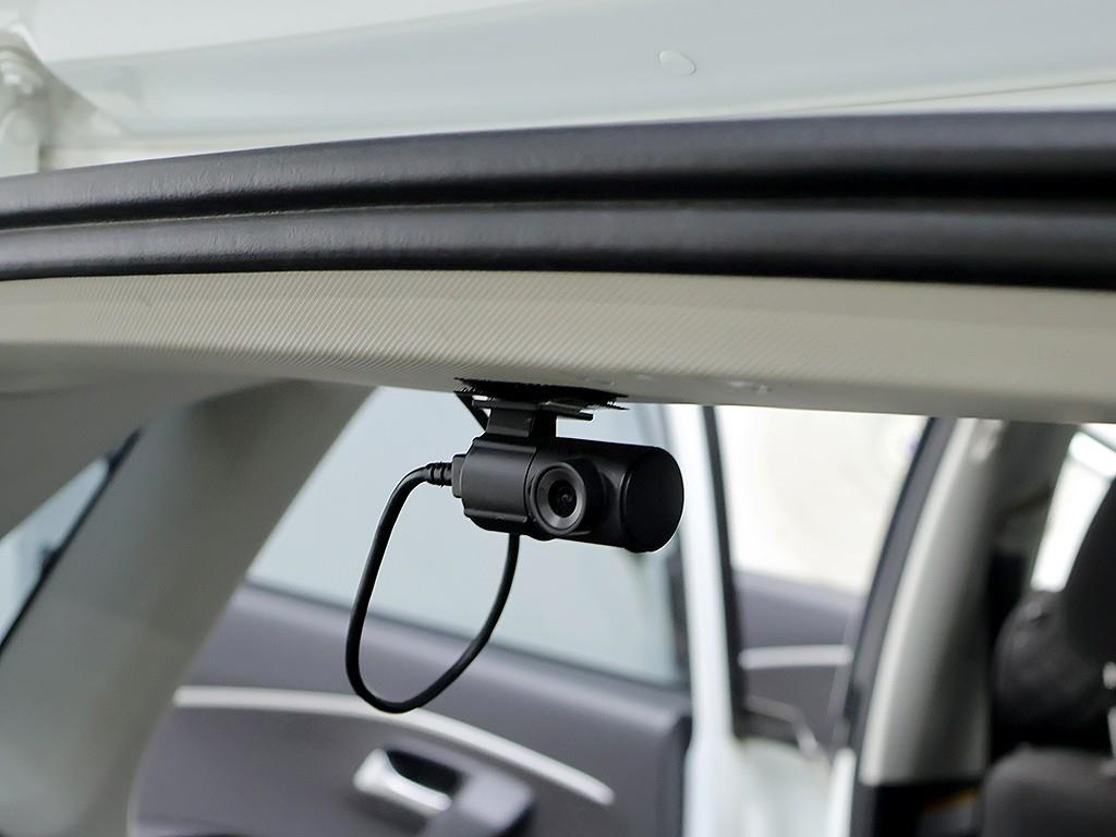 Volkswagen Polo — photo 19